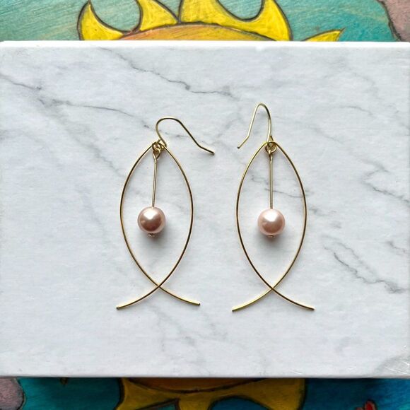 Handmade Gold Fish Earrings with Cream Faux Pearl Bead - Recycled Materials - Picture 3 of 4